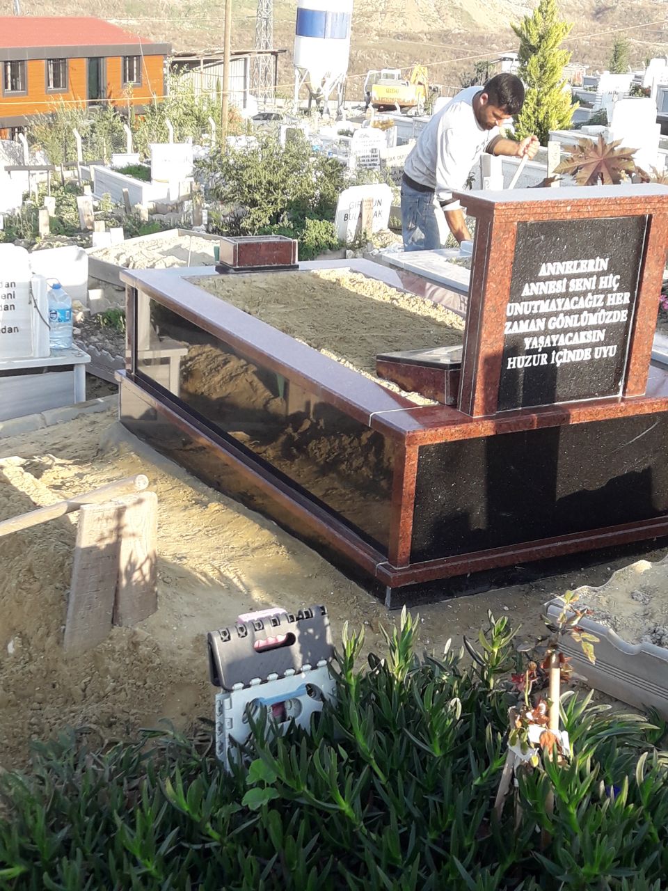 Premium Granit Mezar